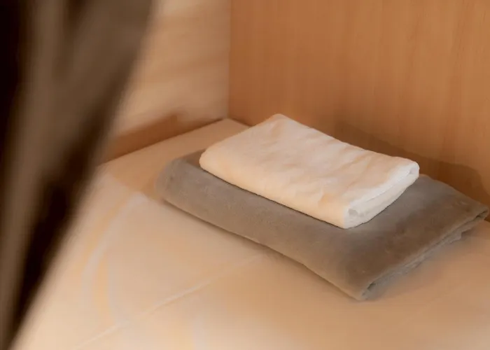 Monument Hotel 3*